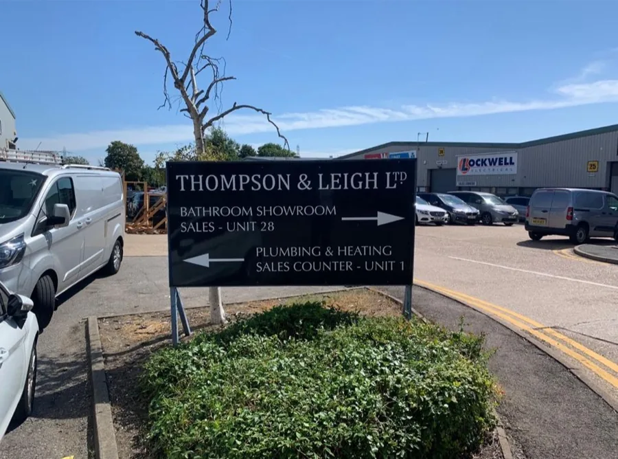 Thompson and Leigh Ltd post and panel directional sign by Talion Graffix